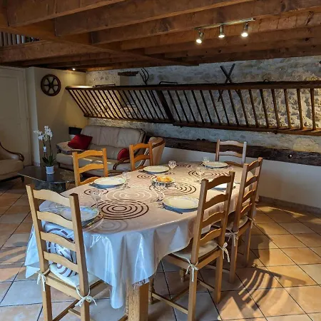 Chateaubernard, 4 Pieces, 7 Personnes - Fr-1-653-142 Chateaubernard